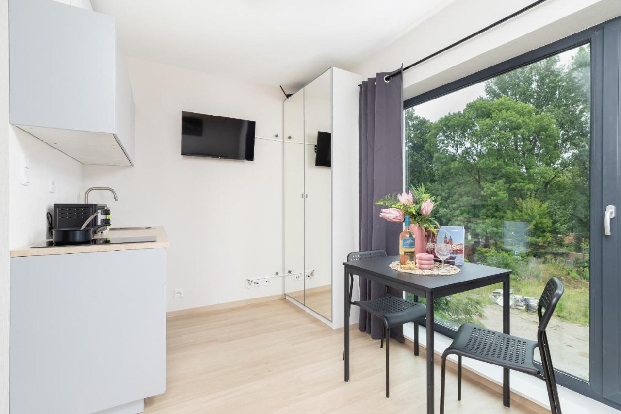 Cozy Studio Apartments Kraków by Renters Cracóvia Exterior foto