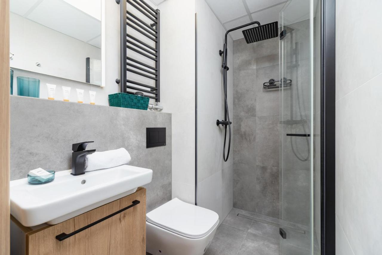 Cozy Studio Apartments Kraków by Renters Cracóvia Exterior foto