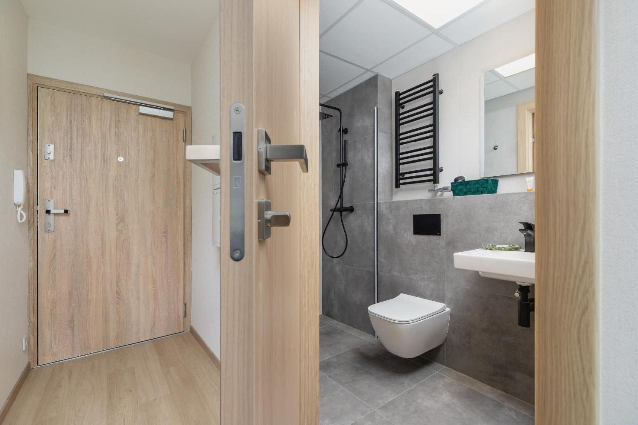 Cozy Studio Apartments Kraków by Renters Cracóvia Exterior foto