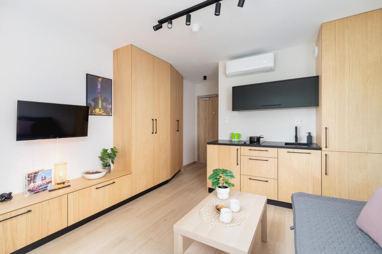 Cozy Studio Apartments Kraków by Renters Cracóvia Exterior foto